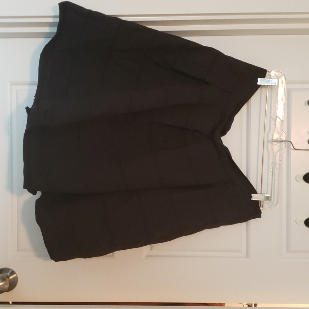 Gently worn eshakti black skirt with pockets